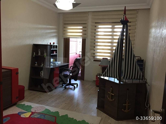 KuleSite Karşısı Manolya Sitesi Büyük4,5+1 (225m2) İçiYenilendi - Görsel 9