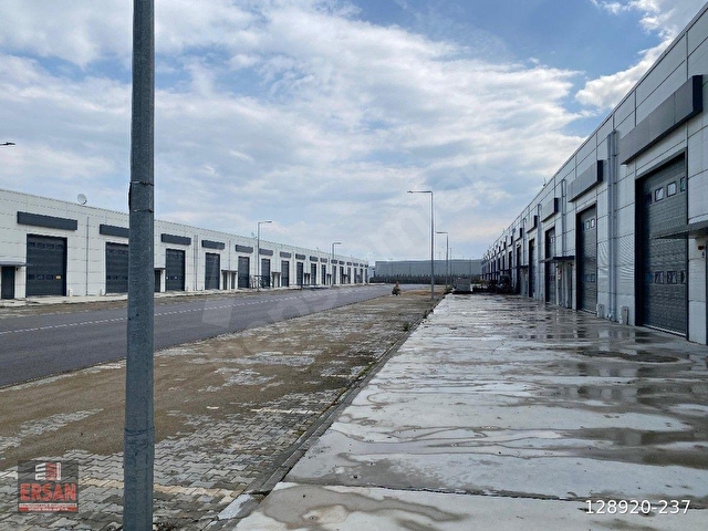YENİ SANAYİ SİTESİNDE KİRALIK DÜKKANLAR