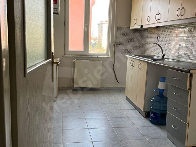 NET YATIRIMDAN KAPAKLI ORGANİZE BÖLGESİ SAMANYOLU SİTESİNDE KİRALIK 2+1 DAİRE - Görsel 3