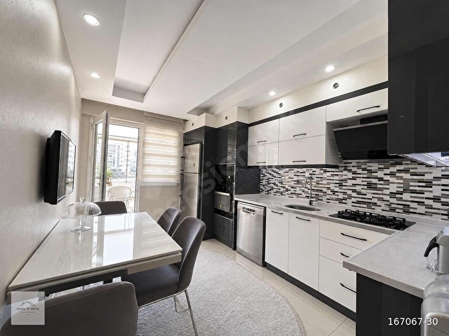 ŞEMİKLERDE SİTE İÇİNDE GENİŞ VE FERAH 3+1 ARA KAT SATILIK DAİRE - Görsel 2