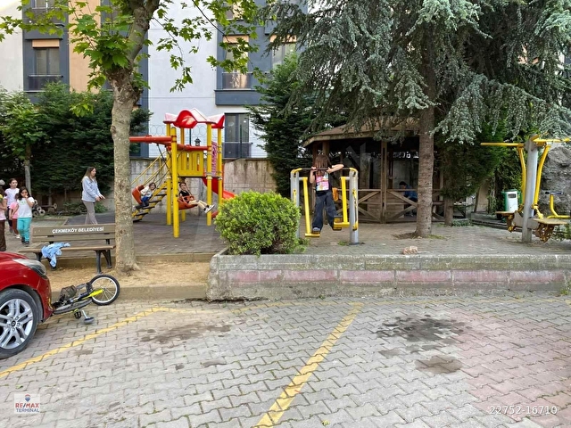 TERMİNAL MEHMET ÇABUK ÇEKMEKÖY TAŞDELEN SİTE İÇİ ÇOK GENİŞ VE KULLANIŞLI 146 M2 3+1 SATILIK DAİRE - Görsel 5