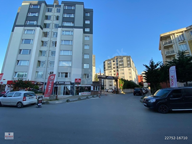 TERMİNAL MEHMET ÇABUK ÇEKMEKÖY TAŞDELEN SİTE İÇİ ÇOK GENİŞ VE KULLANIŞLI 146 M2 3+1 SATILIK DAİRE