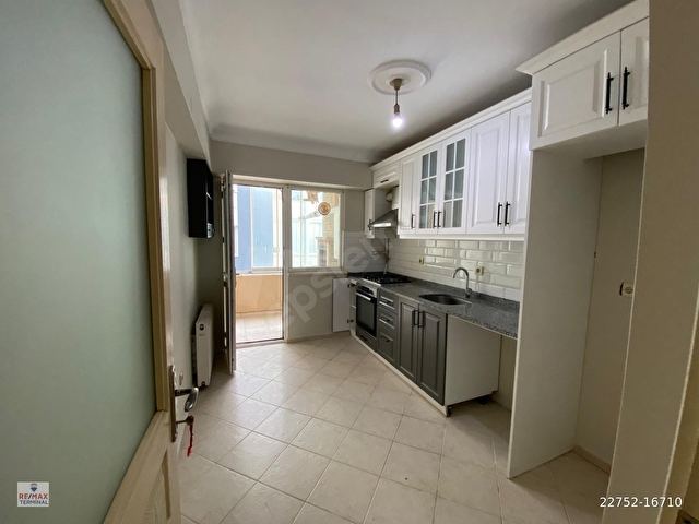 TERMİNAL MEHMET ÇABUK ÇEKMEKÖY TAŞDELEN SİTE İÇİ ÇOK GENİŞ VE KULLANIŞLI 146 M2 3+1 SATILIK DAİRE - Görsel 11