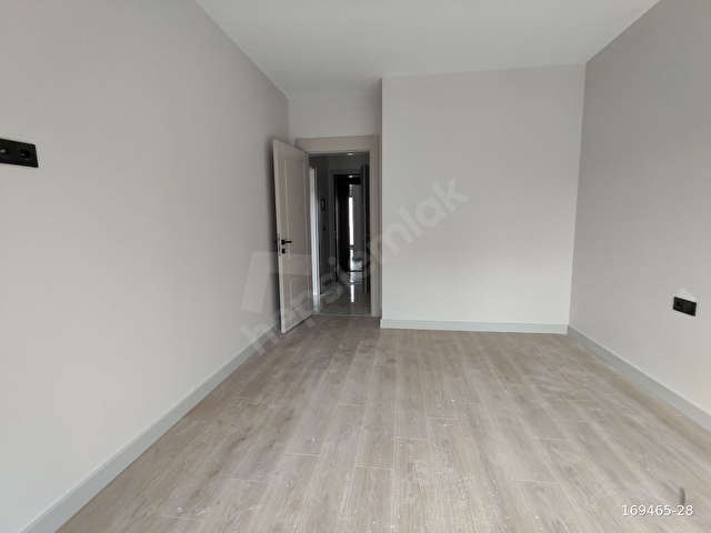 EMPİRE BEYLİKDÜZÜNDE E5 ÜSTÜ 1+1 SATILIK DAİRE - Görsel 13