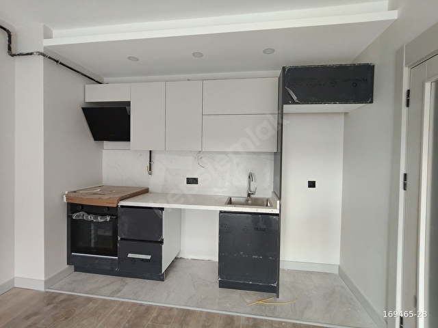 EMPİRE BEYLİKDÜZÜNDE E5 ÜSTÜ 1+1 SATILIK DAİRE - Görsel 11