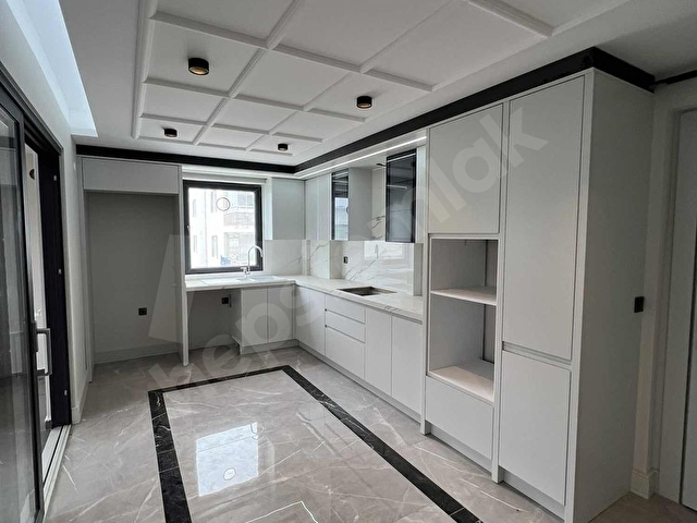ATAKUMDA ULAŞIMA SAHİLE YAKIN LÜKS GİYİNME ODALI 4+1 DAİRE - Görsel 7