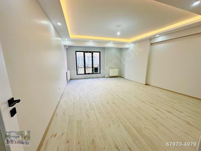 ZEYTINBURNU MERKEZEFENDIDE SIFIR 3+1  EBEVEYN BANYOLU I BALKONLU SATILIK DAİRE - Görsel 2