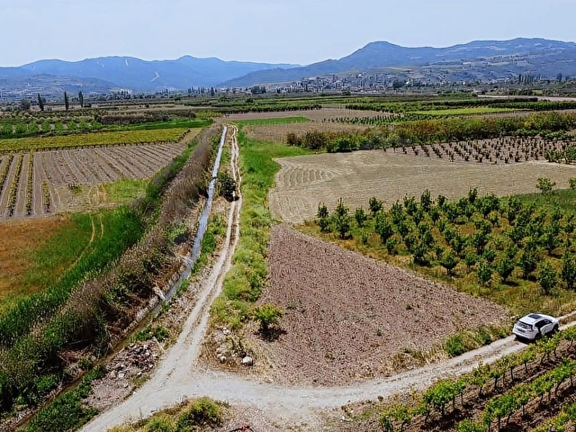 EMSALSİZ RESMİ YOLU VAR SU KANALI VARKÖŞE PARSEL KÖYE ÇOK YAKIN - Görsel 5