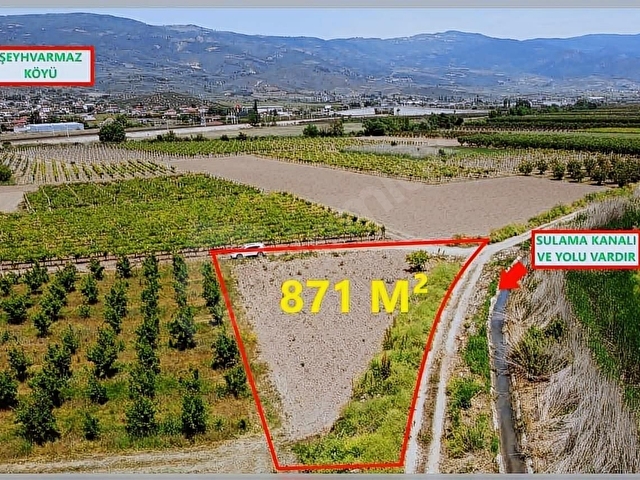 EMSALSİZ RESMİ YOLU VAR SU KANALI VARKÖŞE PARSEL KÖYE ÇOK YAKIN