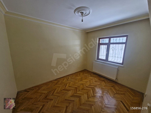 BADEMLİK YOLU CADDE ÜZERİ KÖŞE BİNA YÜKSEK GİRİŞ 2+1 - Görsel 13