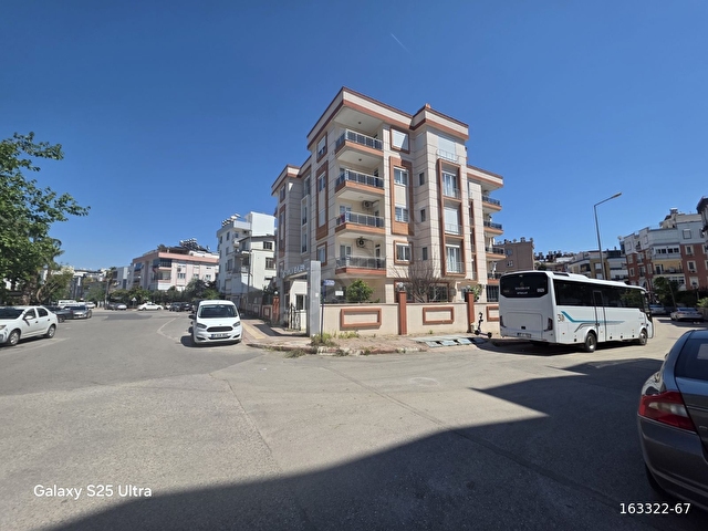 ACİL SATILIK Merkezde 110 m2 köşe önü açık kupon daire. - Görsel 5