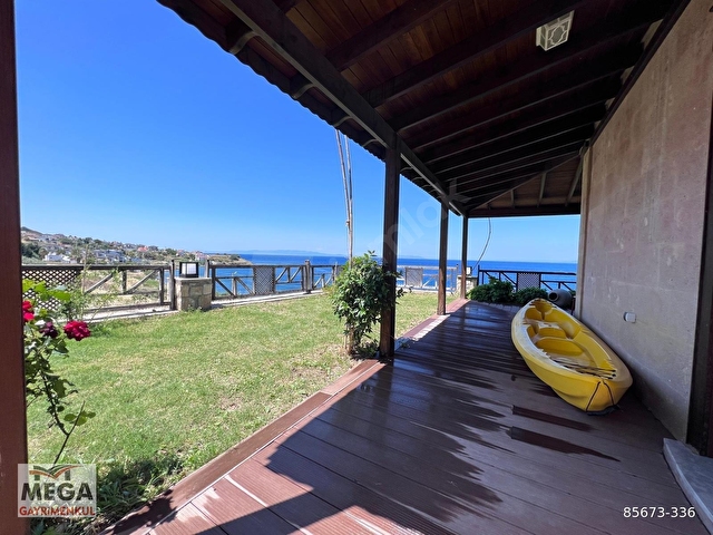 İğdeleraltı Plajında Denize Sıfır Kaloriferli Emsalsiz Villa - Görsel 5
