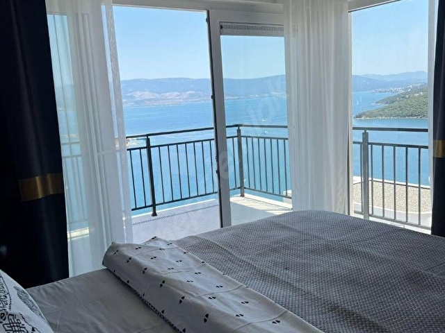 FABAY Adabükünde Özel Plajlı, Müstakil ve Garajlı Lüks Villa