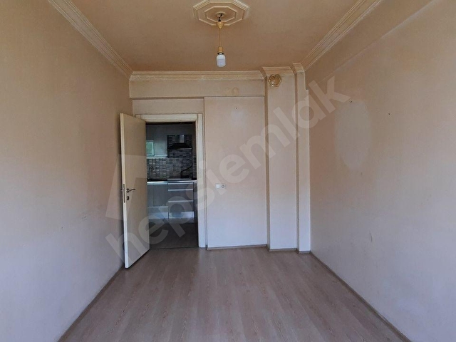 BÜYÜKDERE MAHALLESİ MİLLET CADDESİ ÜSTÜNDE KİRALIK GENİŞ 1+1 DAİRE - Görsel 17