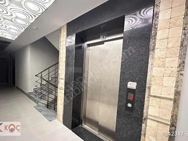 HAVUZLU SİTEDE ARA KAT 2+1 SATILIK DAİRE - Görsel 3