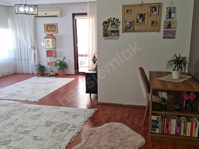 YUKARI ÖVEÇLERDE SATILIK DAİRE 3+1 8.KAT SÜPER MANZARALI SİTEDE GÜNEY CEPHE ÇOCUK PARKI  BASKET SAH - Görsel 8
