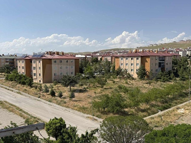 AŞAĞI TOKİNİN EN GÖZDE KONUMUNDA ÇİFT CEPHELİ 2+1 FIRSAT DAİRE - Görsel 27