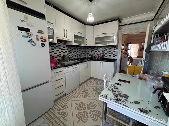 SATILIK 2+1 MASRAFSIZ 5.KAT METRO YANI 100m2 GENİŞ DAİRE - Görsel 9