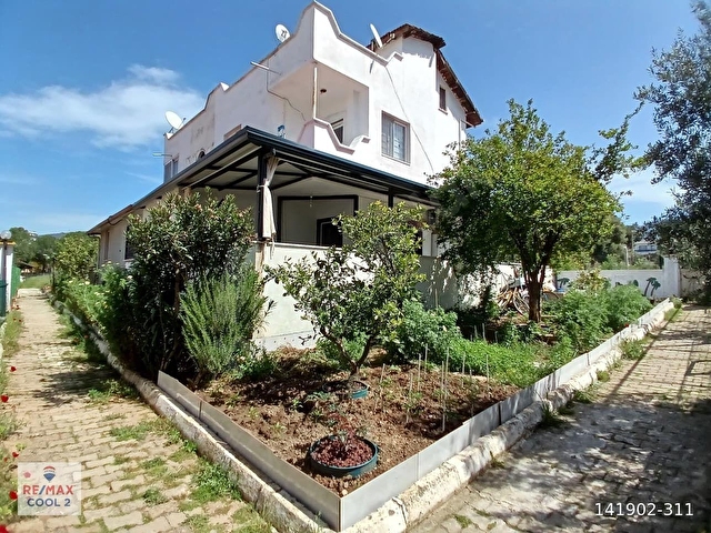 MERKEZİ KONUMDA OKULA ,PAZARA YÜRÜME MESAFELİ 4+1 İKİZ VİLLA - Görsel 2