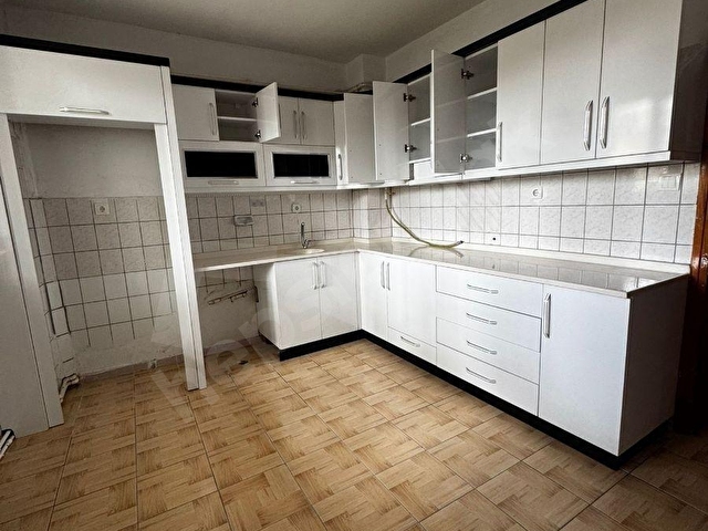 ÇAYIRALTI EMLAKTAN 350 EVLERDE KİRALIK 3+1 DAİRE - Görsel 11