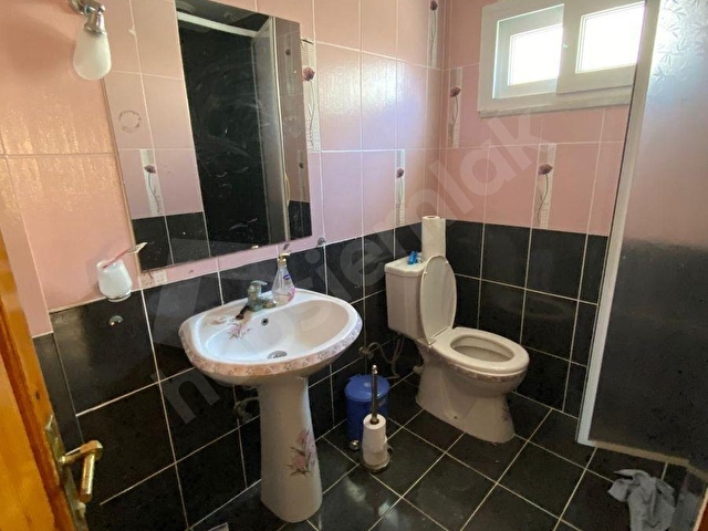 Kuşadası kadınlar denizinde SATILIK tripleks 3+1 villa - Görsel 16