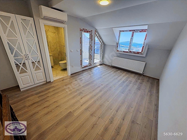 Küçükyalı merkez deniz manzaralı teraslı kapalı garajlı dublex - Görsel 29
