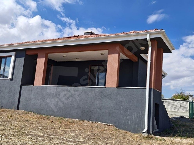 GÖLBAŞI GÖKÇEHÖYÜKTE 500 m² ARSA ÜZERİNDE SATILIK MÜSTAKİL EV - Görsel 5