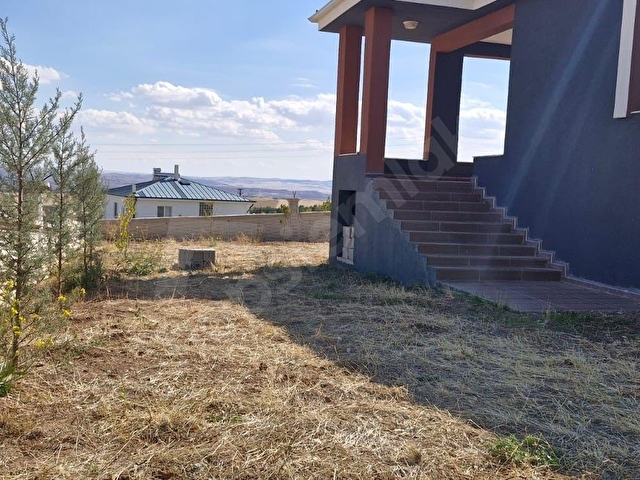 GÖLBAŞI GÖKÇEHÖYÜKTE 500 m² ARSA ÜZERİNDE SATILIK MÜSTAKİL EV - Görsel 23