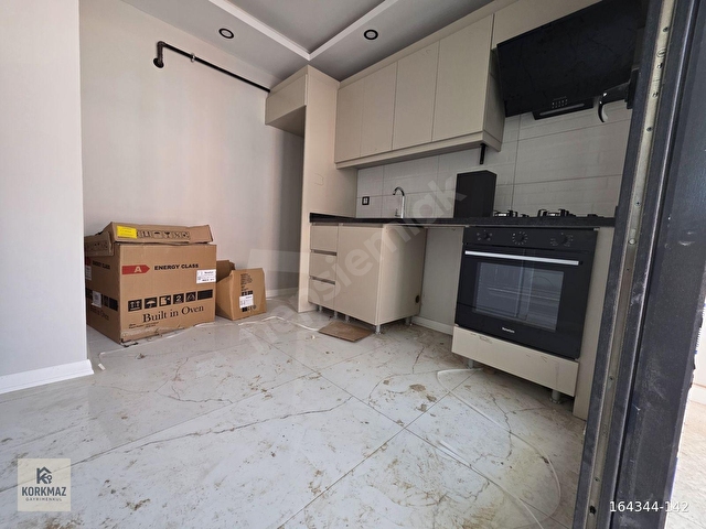 MEKKE CAMİİ CİVARI 2+1 85 M2 KAPALI CAM BALKONLU SATILIK DAİRE!! - Görsel 4