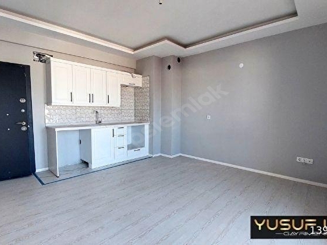 YUSUF USTA GAYRİMENKULDEN KİRACILI PAZARLIKSIZ FIRSAT 1+1 DAİRE - Görsel 12