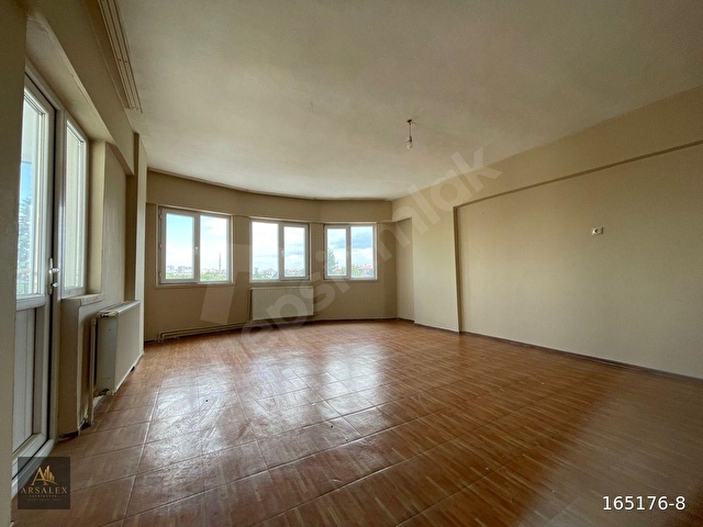 Ayaş Caddesi Üzerinde! Ofis ve Oturuma Uygun Prestijli 3+1 Kiralık - Görsel 11