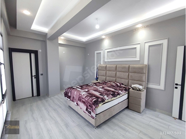KARACA GAYRİMENKULDEN SATILIK LÜKS 4.5+1 VİLLA GÜNEŞLİDE - Görsel 3