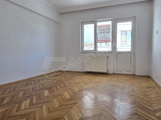 M&F EMLAKTAN MÜRSEL ULUÇ MAH 931.CADDE ÜZERİ 3+1 ARA KAT BAKIMLI - Görsel 12