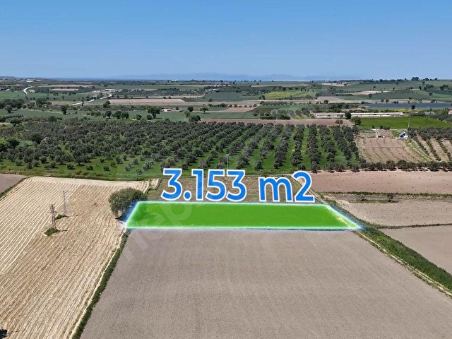 ÇANAKKALE MERKEZ HALİLELİ KÖYÜNDE KÖYE YAKIN 3 DÖNÜM ARAZİ