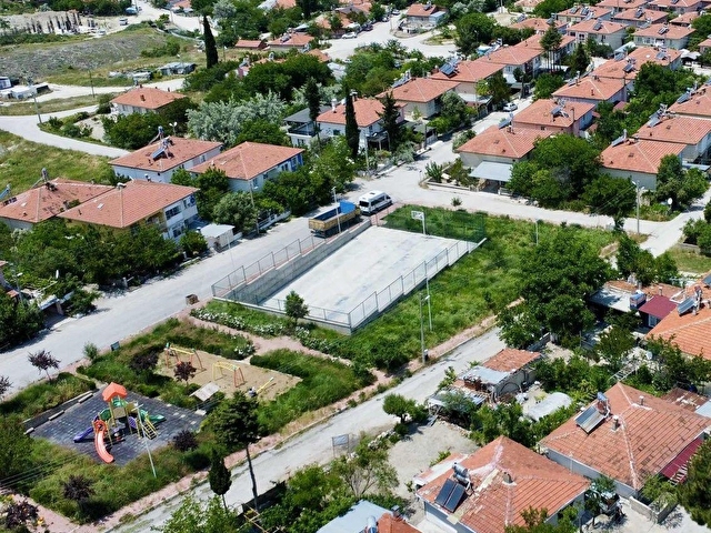 BURDUR MERKEZDE MÜSTAKİL GENİŞ BAHÇELİ EV - Görsel 25
