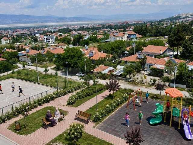 BURDUR MERKEZDE MÜSTAKİL GENİŞ BAHÇELİ EV - Görsel 8