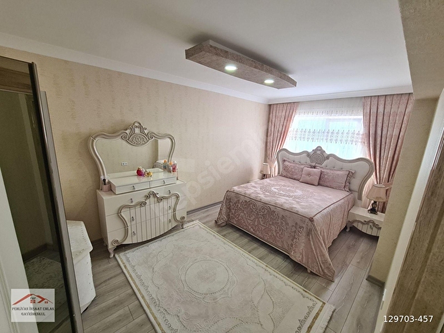 YENİKENTTE MERKEZİ KONUM CADDE ÜZERİ GİY.ODA E.BANYO K.LİMİTSİZ - Görsel 27