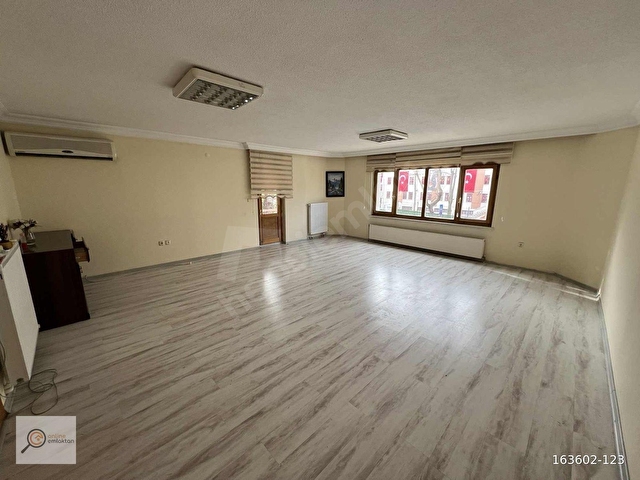 ONLİNE EMLAKTAN A.ÖVEÇLER 1314CD. ARA KAT DÜZ 4+1 KİRALIK - Görsel 5
