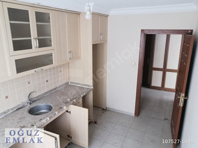 BEYAZEVLERDE MERKEZİ KONUMDA DUYGU CAFEYE ÇOK YAKIN SATILIK DAİRE - Görsel 7