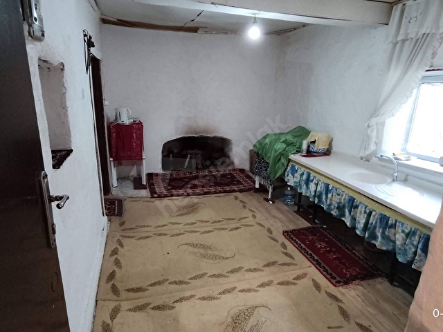 BEYNAM KÖYÜNDE TEK TAPU İMARLI KERPİÇ EV/ARSA ELTRK,SU,DĞLGAZ 0