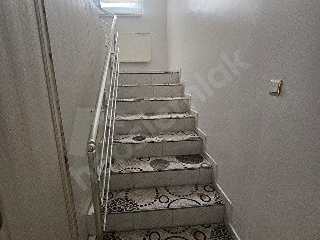 GÜVENAL EMLAK SATILIK DUPLEX DAİRE Valide sultan mah 5+1 asansörlü 55.m2 teras260.m2 daire m2 si - Görsel 28
