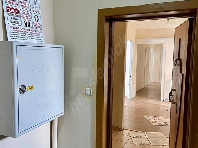 ACİL KARABÜKÜN KALBİNDE SATILIK DAİRE OFİS !!! BU FİYATA YOK !!! - Görsel 6