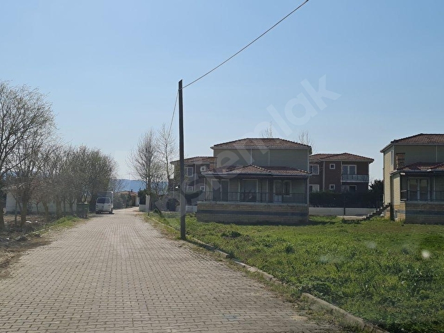 Çatalca İzzettin CeylankentTe Site İçi Müstakil 6+2 Kiralık Villa - Görsel 4