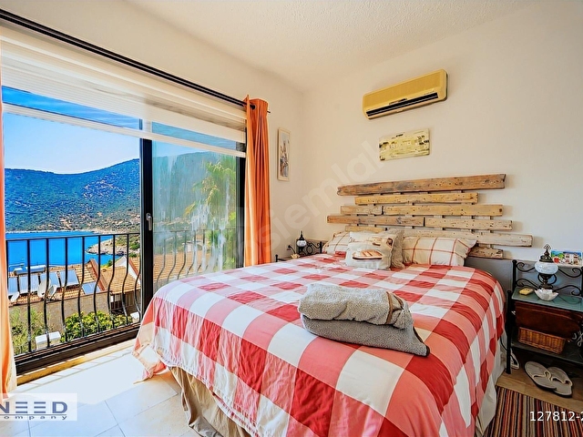 Kalamarda Muhteşem Deniz Manzaralı 4+1 Villa - Görsel 28
