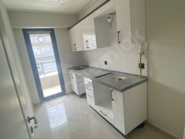 GÜLŞAH GAYRİMENKULDEN YENİ MAH. 2+0 SIFIR KİRALIK DAİRE - Görsel 2