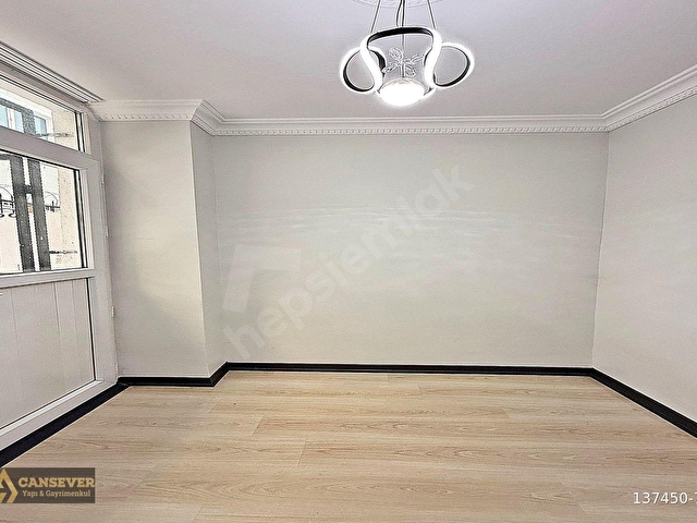 BAHÇEŞEHİR LOKASYONUNDA LÜX TASARIMLI SATILIK 2+1 DAİRE - Görsel 13