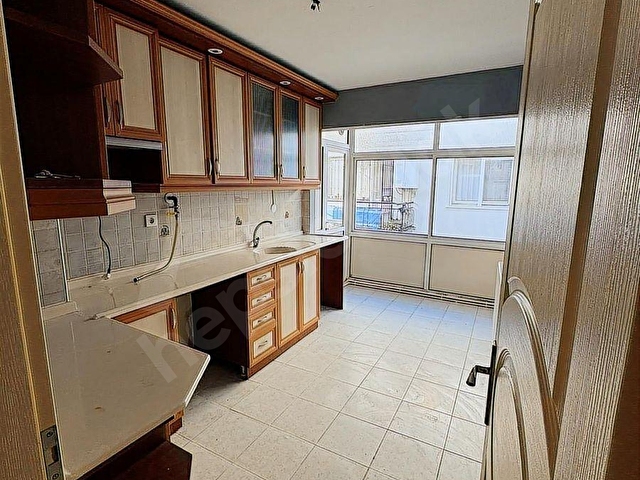 VALİ RAHMİ BEYDE 3+1 120 MT2 ARA KAT DOĞALGAZLI SATILIK DAİRE - Görsel 8