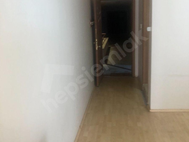 ÇORLU BAYOL İŞ MERKEZİNDE KUMYOL CADDE CEPHELİ SATILIK OFİS - Görsel 24