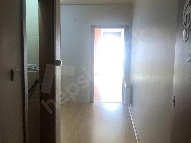 ÇORLU BAYOL İŞ MERKEZİNDE KUMYOL CADDE CEPHELİ SATILIK OFİS - Görsel 2