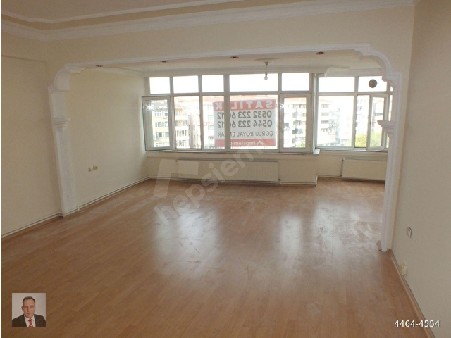 HEYKEL MEYDANI’NDA FULL MANZARALI, YENİ BOYALI 2+1 DAİRE - Görsel 4